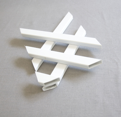 Easy Assembly Plastic PVC Fencing Plastic Extrusion Profiles Customized PVC Material Aging Resistant Strong
